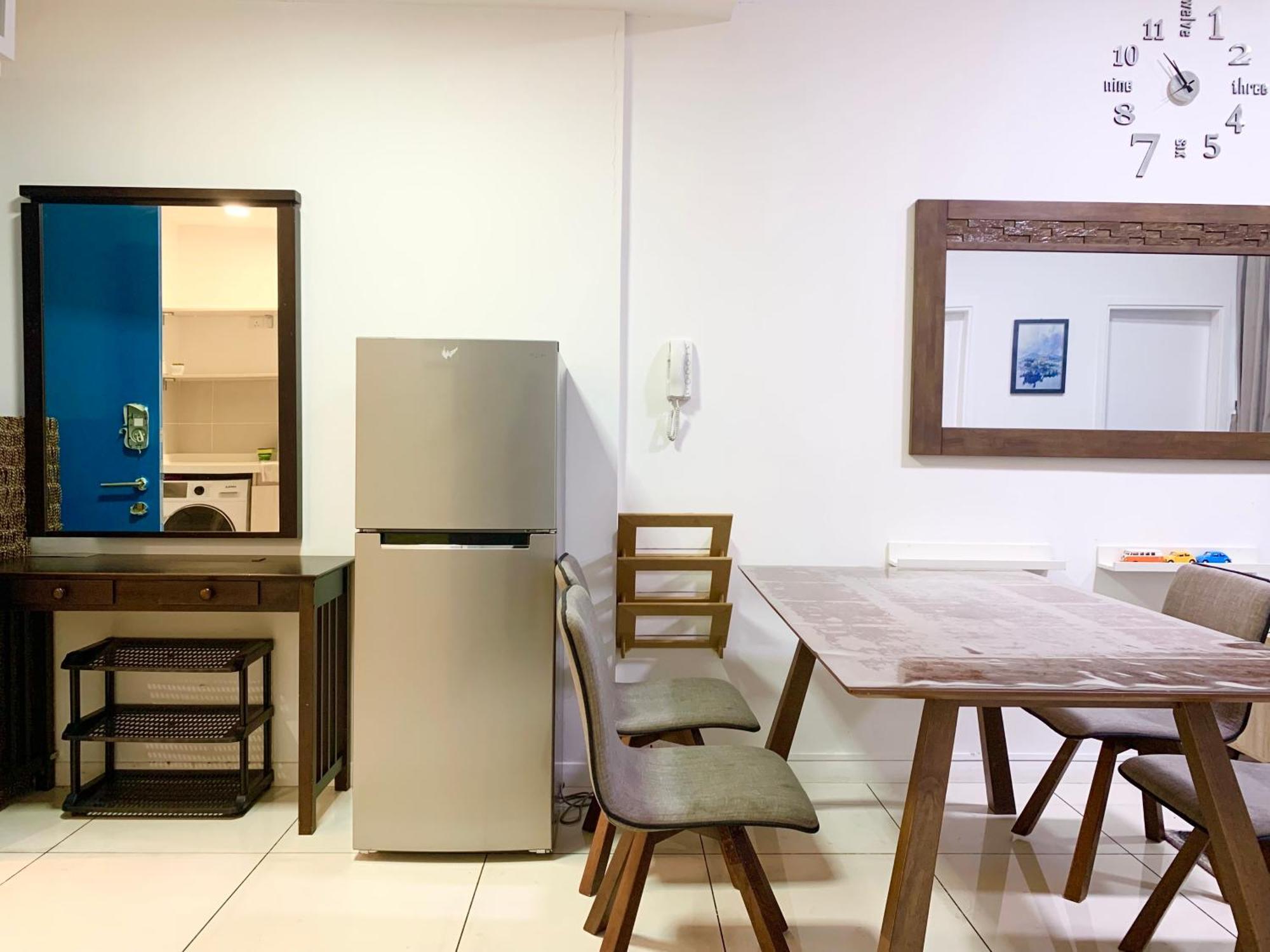 Sunset Seaview Vacation Condos @ Infinity Avenue Kota Kinabalu Room photo
